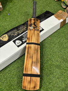 पिचविज़न Black mamba hard tennis bat (1kg) कश्मीर विलो क्रिकेट  बैट फॉर 15+ Yrs