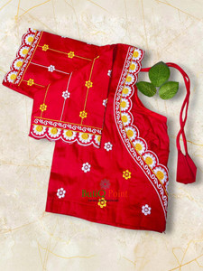 ButiQ Point V-Neck Women Blouse