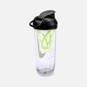NIKE TR Recharge Shaker Bottle 709 ml Shaker