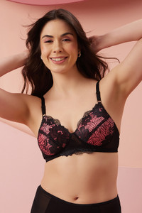 Clovia Women Full Coverage Lightly Padded Bra