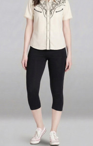 URBAN TRENDING Women Black Capri