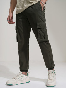 हाईलैंडर पुरुषों के लिए  कार्गोस