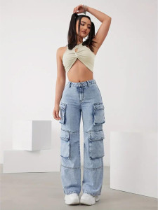 Qeboo Loose Fit Women Light Blue Jeans