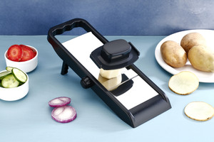 OMORTEX Make Your Slicing Easy With Adjustable Slicer सब्जी और फल