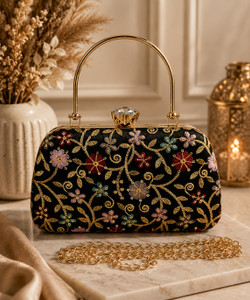 Alzius Casual, Formal, Party Black Clutch