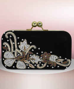 MaFs Party Black  Clutch