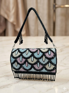 I Z ENTERPRISES Party Black  Clutch
