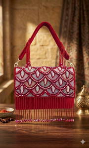 I Z ENTERPRISES Party Maroon Clutch