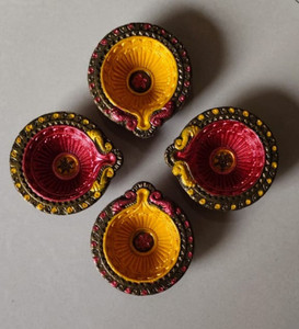 JayDeep Arts Exclusive Hand-Painted Designer Diya for Diwali | Gifting | Festive | Clay Terracotta (Pack of 4) Table Diya Set