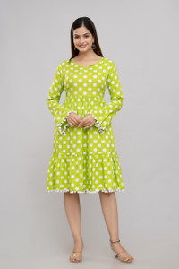 Pragusu Women Gathered Green, White Knee Length Dress