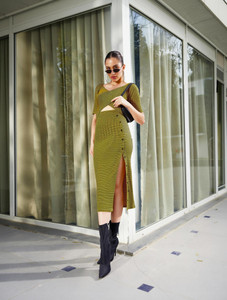 SASSAFRAS Women Bodycon Green Midi/Calf Length Dress