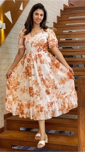 Nautiful Women Floral Print Flared Kurta