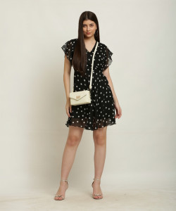 SALONI STYLE Women A-line Black, White Above Knee/Mid Thigh Length Dress