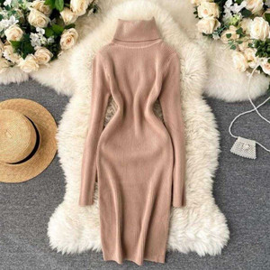 सिमरन कलेक्शन्स महिलाओँ  के लिए भूरा ड्रेस