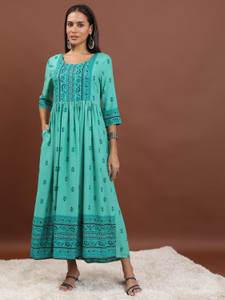 Vishudh Women Maxi Green Midi/Calf Length Dress