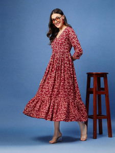 Daevish Women Fit and Flare Maroon Midi/Calf Length Dress