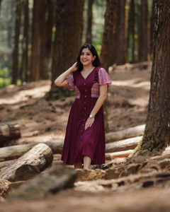 VastraaMall Women Fit and Flare Maroon Midi/Calf Length Dress