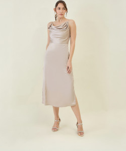 आयु महिलाओँ  के लिए चांदी ड्रेस