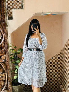 SRK COLLECTION Women Fit and Flare White, Black Midi/Calf Length Dress