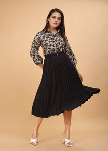 Deklook Women Fit and Flare Black, Beige Knee Length Dress