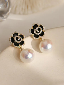 YouBella Stylish and Trendy Party Wear Jewellery Alloy Drops & Danglers