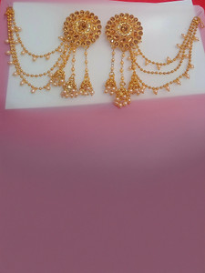 Aaruhi Creation Trendy Bahubali Pearl Ear Chain Kaan Chain/Ear-Chain Earrings For Women & Girls Alloy Drops & Danglers