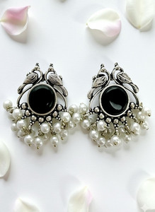 TANSUM COLLECTION Traditional Kashmiri Monalisa Black Stone Kundan Jhumka Earrings for Women Onyx Brass Jhumki Earring