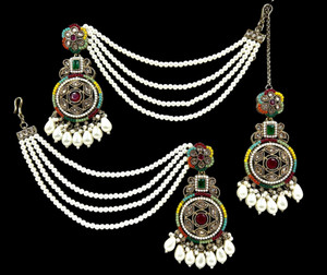 Antiquejewellry Bahubali Earings with Maang Tikka, Copper Base Multi Colors Beeds Colour Stones Ruby Copper, Mother of Pearl Earring Set