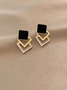 Unwind by Yellow Chimes Black and Gold Geometric Stud Earrings Crystal Alloy Stud Earring