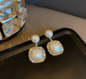 Saugaat Craft Stylish White Pearl Drop Earrings With Crystal Stones For Women and Girls Pearl, Cubic Zirconia Alloy Drops & Danglers