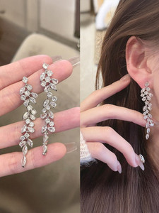 BLINGEE Flower Leaves Long Earrings Floral Korean Earrings For Women Western Earring Crystal, Cubic Zirconia, Diamond Alloy Earring Set, Tassel Earring, Drops & Danglers, Jhumki Earring