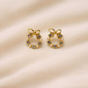 SARIKABEAUTYHUB Cute Bow Korean style Crystal Stud Earrings Crystal Alloy Stud Earring