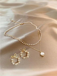 ए के एफ Attractive Pearl Earring with Pendant | Korean Rarring Pearl Plastic Earring Set, Plug Earring