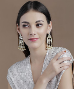 RUBANS Rubans Gold-Plated & White Kundan & Pearls Studded Classic Drop Earrings Alloy Drops & Danglers