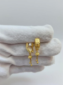 churi fashon point GOLDEN -ERRING-A1 Gold Huggie Earring
