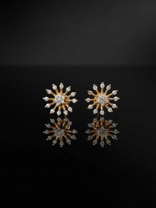 TOYONIX Trending AD American Diamond flower Shaped Stud for Girl and Women Cubic Zirconia Brass Stud Earring
