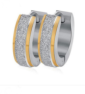 vien Classic Gypsophila Anti-allergic titanium steel buckle earrings Unisex (1PAIR) Metal Hoop Earring