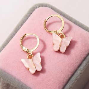 Arzonai Boho Summer Color Resin Small Butterfly Clip On Huggie Acrylic Hoop Earrings Metal Hoop Earring
