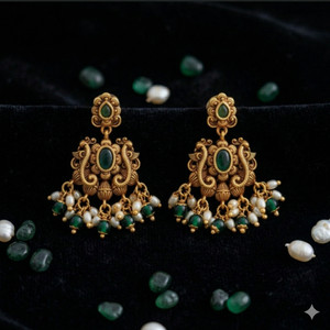 RINGLE EARRING GREEN MOTI 01 Alloy Drops & Danglers