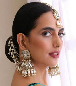UWISH UW Bahubali earring n maangtikka set Beads Glass Jhumki Earring