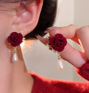 AKISON JEWELS Flower Earrings For Women Floral Earrings For Women Pearl Korean Earrings Pearl, Cubic Zirconia, Diamond, Crystal Alloy Earring Set, Drops & Danglers