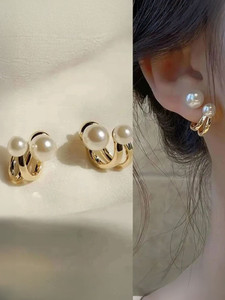 Exotique Korean Trendy Earrings For Women and Girls Alloy, Brass Stud Earring