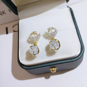 AKISON JEWELS Swan Pearl ad stone Earring Western Fashion Trendy Stylish Pearl, Cubic Zirconia, Crystal, Diamond, Swarovski Zirconia Alloy Earring Set, Stud Earring, Drops & Danglers