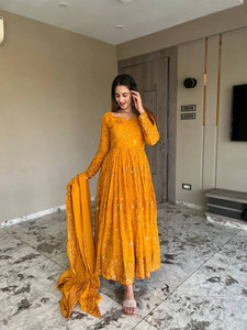 SHISHKALA Women Kurta Pant Dupatta Set