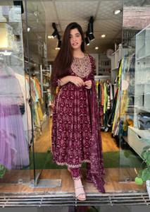 KRISHNA VASTRAM Women Kurta Pant Dupatta Set