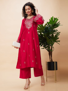 Globus Women Kurta Pant Set