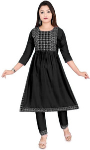 Anashr Women Kurta Pant Set