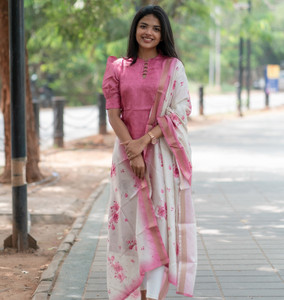 Sun Fashion And Lifestyle Women Kurta Dupatta Set