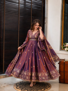 Tasrika Women Kurta Dupatta Set