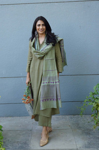 Gosriki Women Kurta Pant Dupatta Set